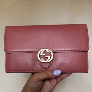Gucci Calfskin Leather Wallet on Strap in Pink